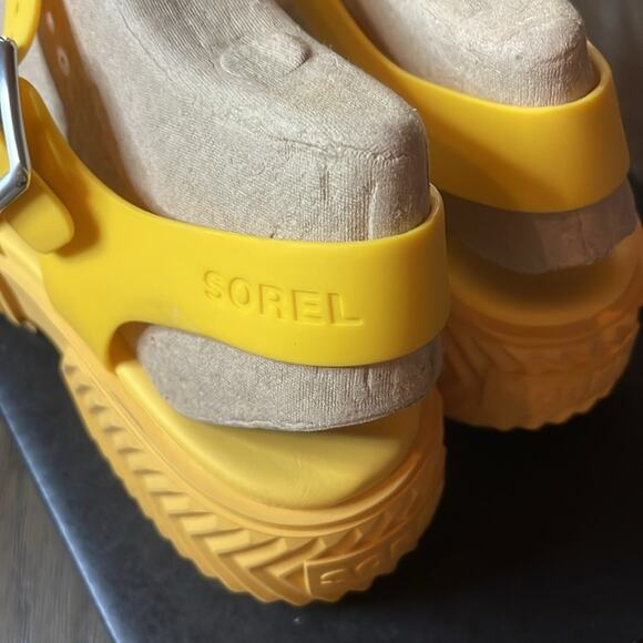 NIB Sorel Ona Streetworks Fisherman Mid women's sandal yellow size 9.5 - Picture 5 of 12